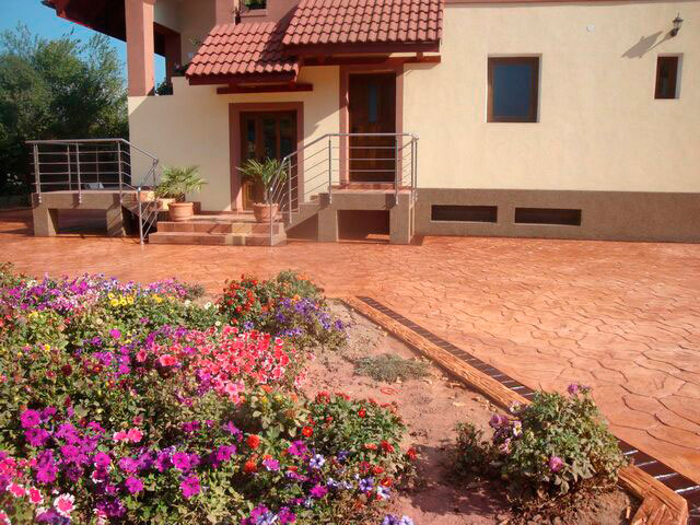 Hormigón impreso en el jardín